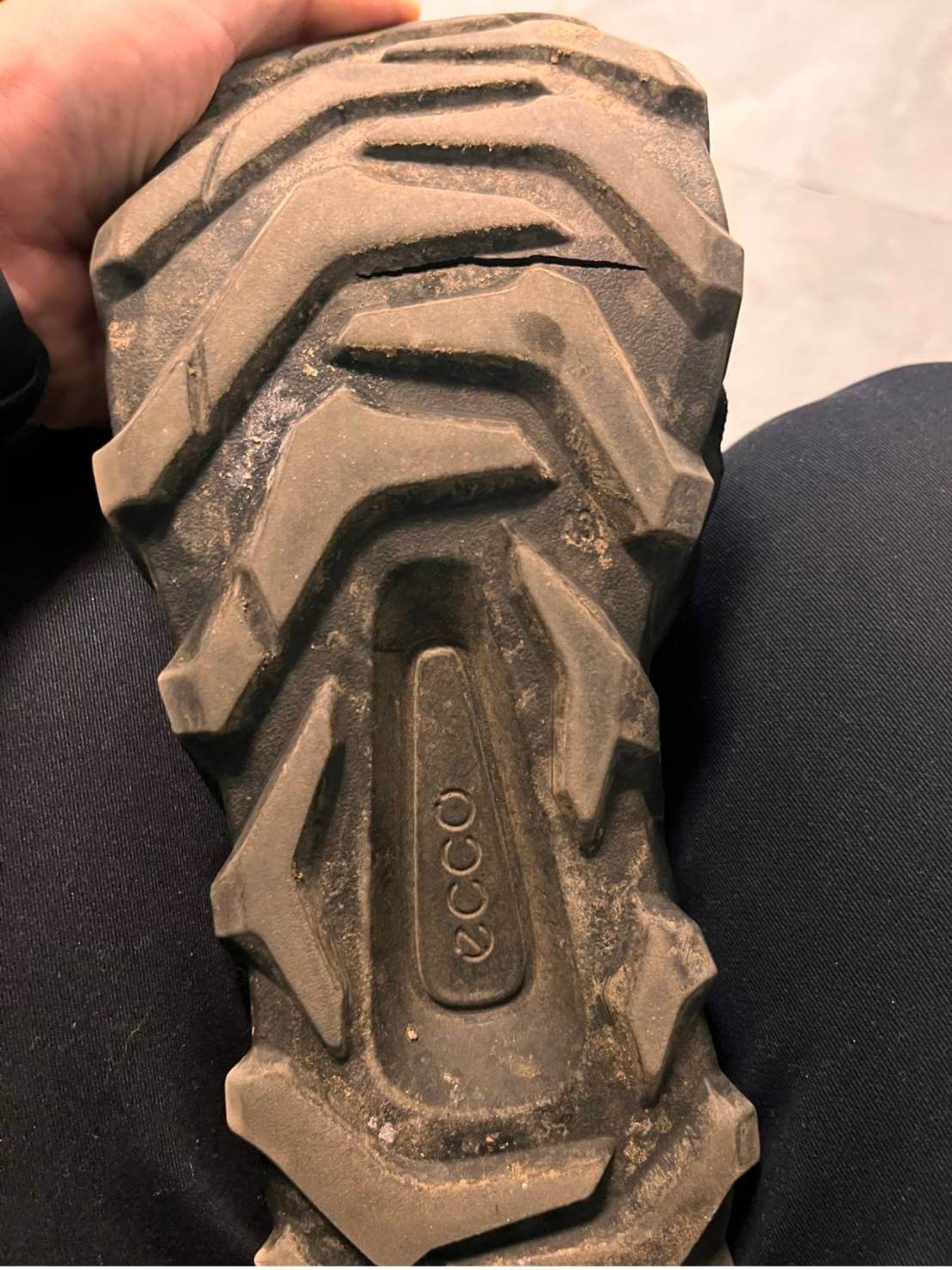 您知道嗎？ecco鞋底會水解